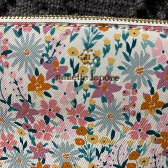 NWOT❤️Nanette Lapore Wildflower Crossbody - Picture 3 of 7